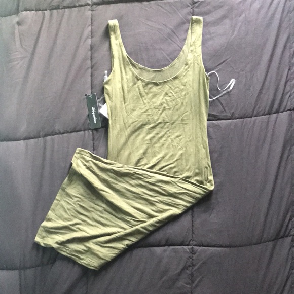 Shinestar solid olive green midi dress brand new with tags in Medium - Picture 1 of 6